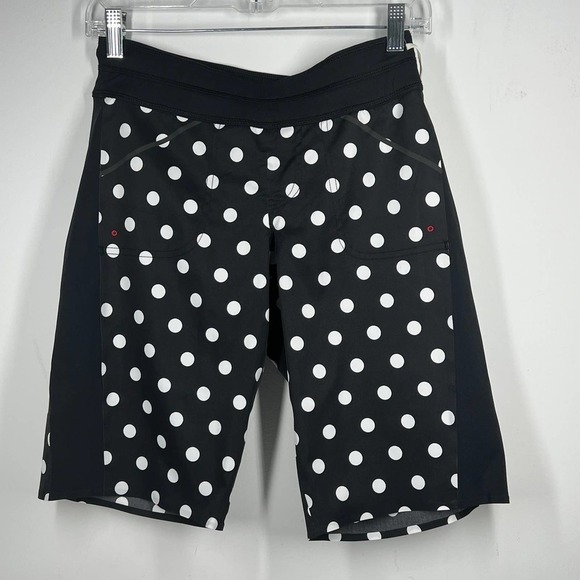 Lululemon Bermuda Shorts Black Polka Dot 2 NWOT - Picture 4 of 9
